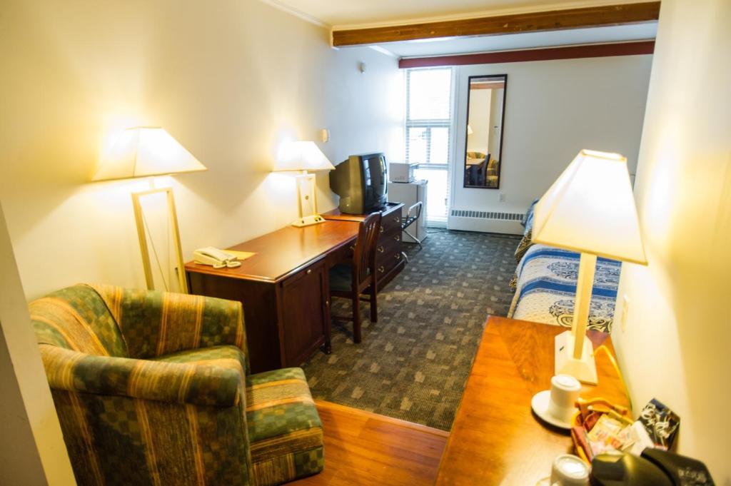 Grizz Hotel ريفيلستوك الغرفة الصورة